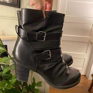 Natural Soul Chunky Heel Ankle Boots with Buckles | US Women’s Size 10